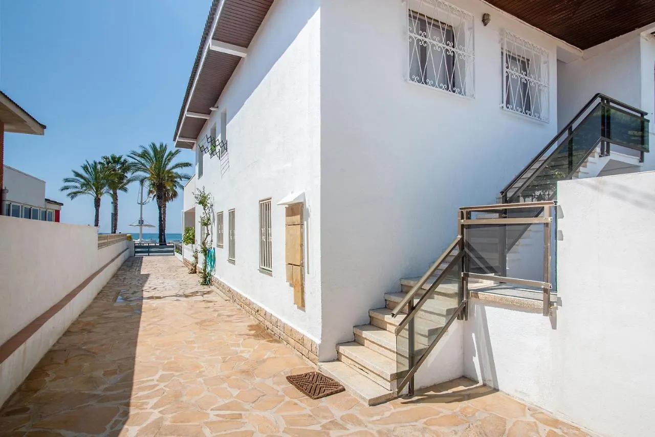 Beach House Cambrils Apartamento En Primera Linea De Playa 0*,